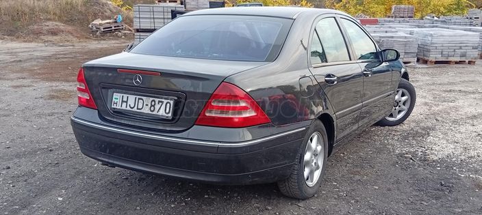 MERCEDES-BENZ C 200