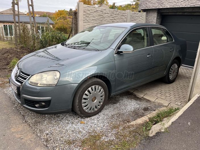 VOLKSWAGEN JETTA 1.6
