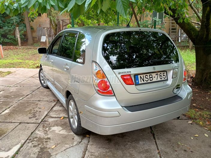 SUZUKI LIANA