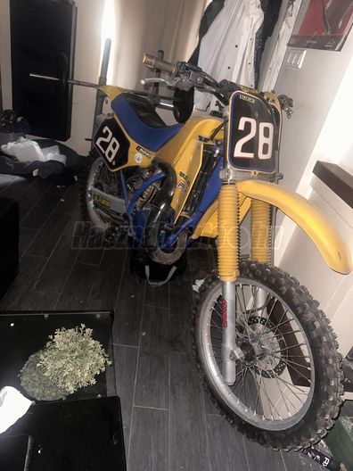 SUZUKI RM 125