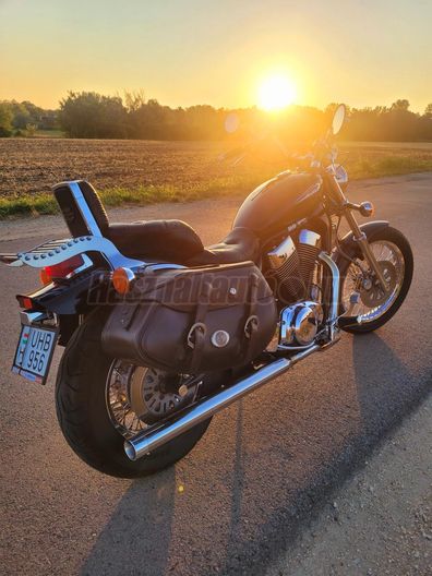SUZUKI VS 1400 (INTRUDER)