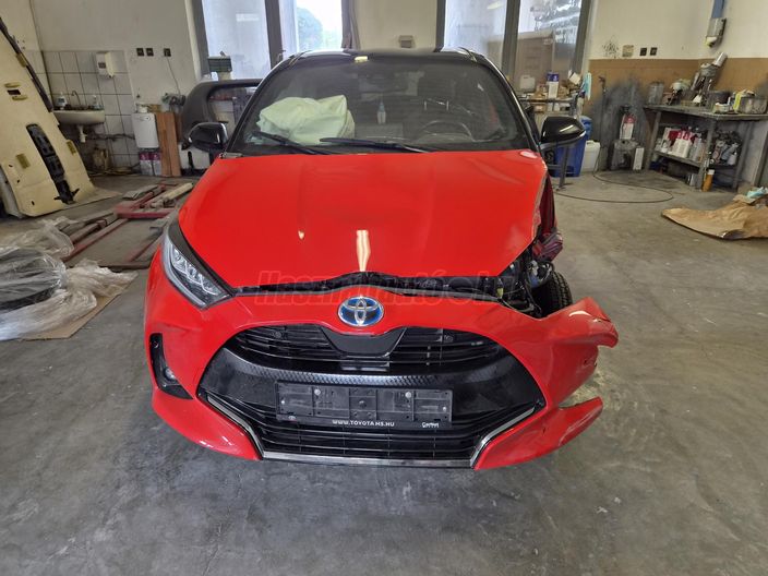 TOYOTA YARIS 1.5 Hybrid Tokyo VIP e-CVT