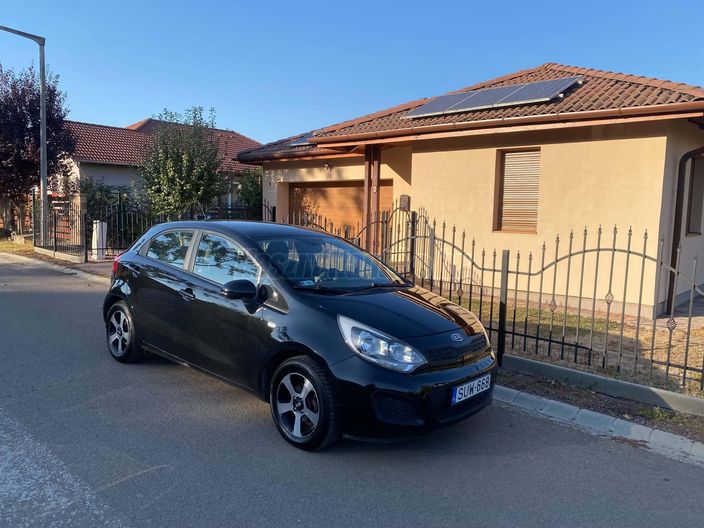 KIA RIO 1.1 CRDi EX