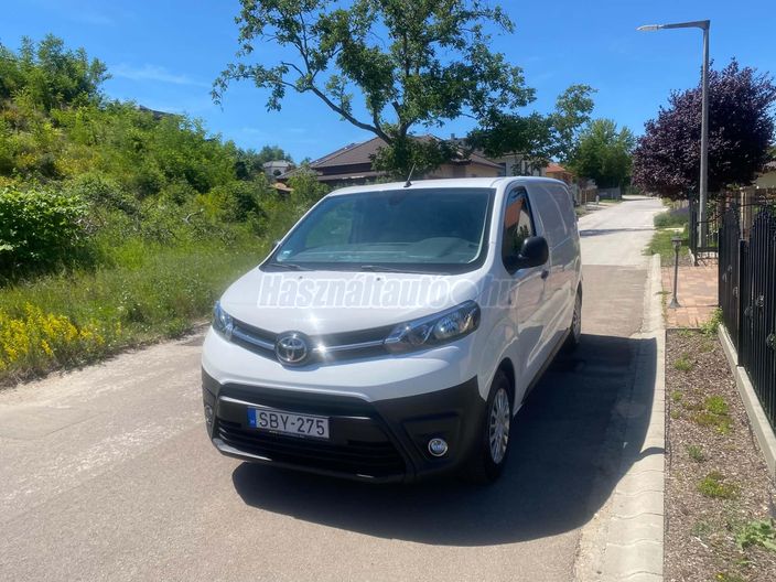 TOYOTA PROACE 1.5 D Combi Base L2H1