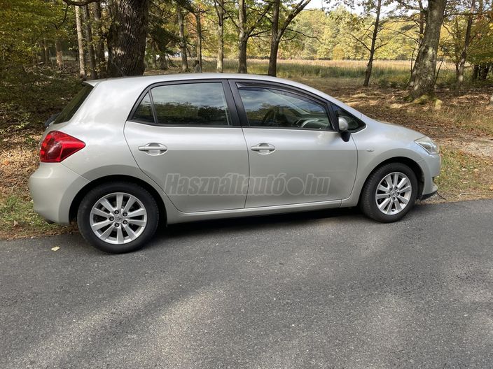 TOYOTA AURIS 1.6 Sol