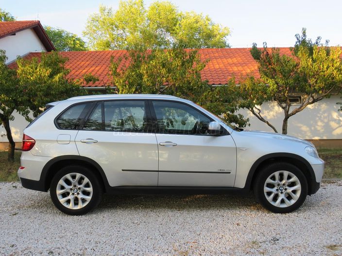 BMW X5 xDrive40d (Automata) (7 személyes )