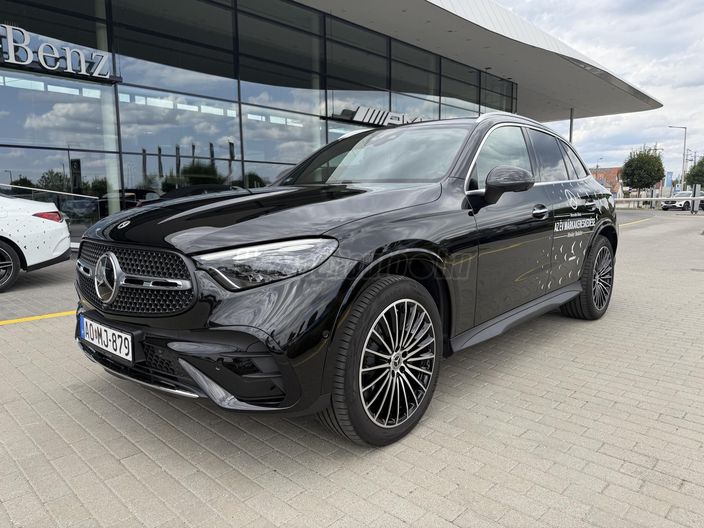MERCEDES-BENZ GLC 300 d 4Matic 9G-TRONIC Mild hybrid drive