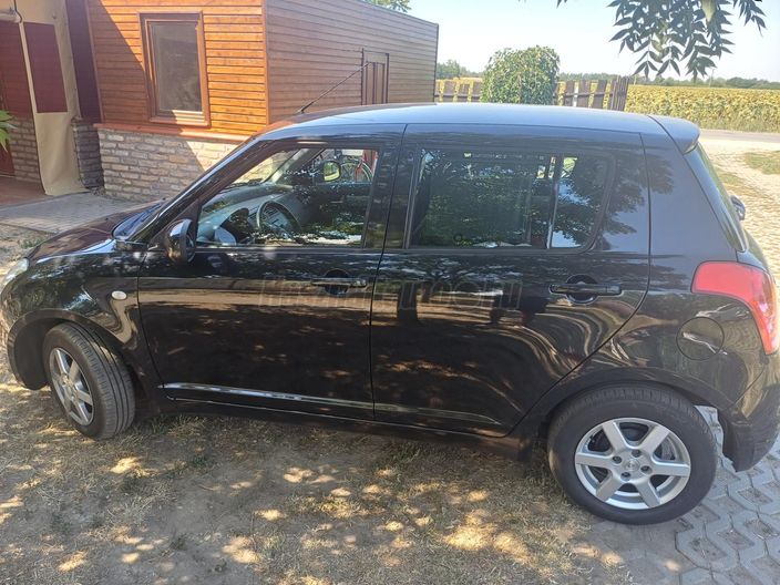 SUZUKI SWIFT 1.3 GC AC