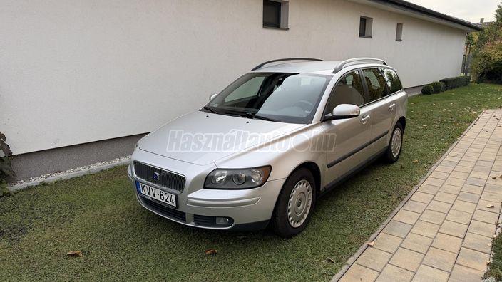 VOLVO V50 1.6 D Momentum