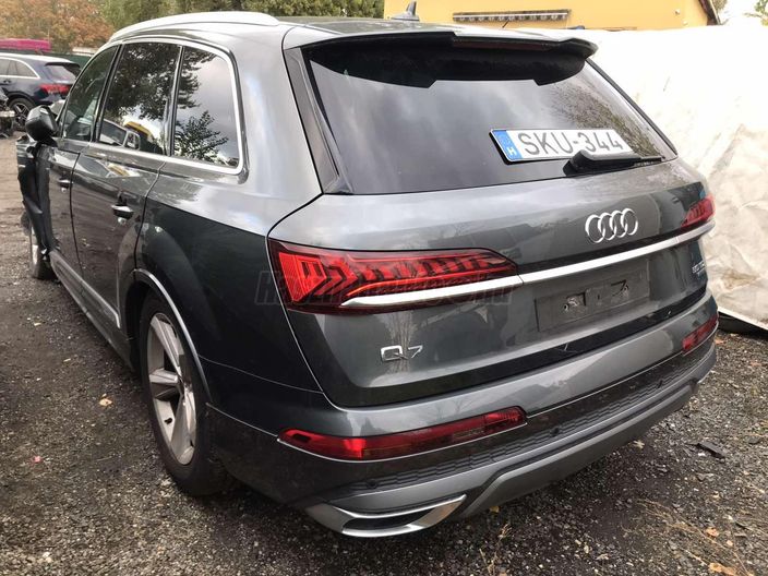 AUDI Q7 50 TDI S line quattro Tiptronic ic [7 személy]