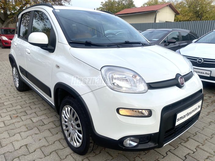 FIAT PANDA 1.3 Mjet Cross 4x4 S&S [5 személy]