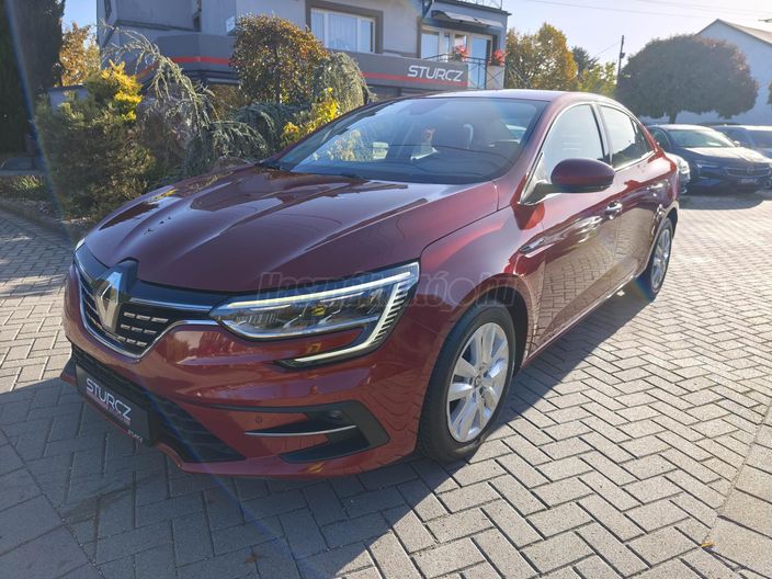 RENAULT MEGANE GrandCoupé 1.5 Blue dCi Intens