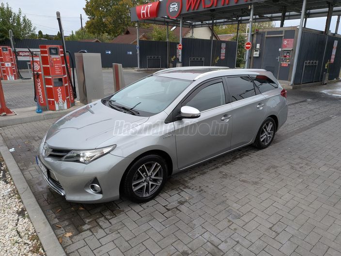 TOYOTA AURIS Touring Sports 1.8 HSD Active (Automata)