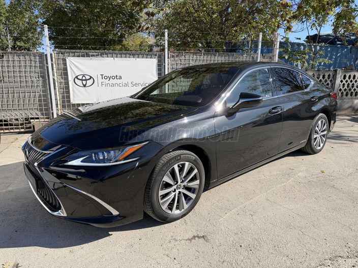 LEXUS ES 300h Elegance CVT