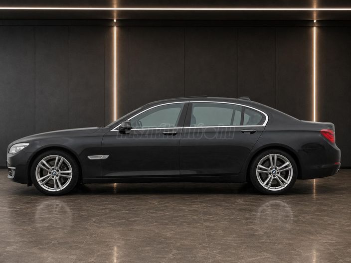 BMW 750 750Li xDrive (Automata)
