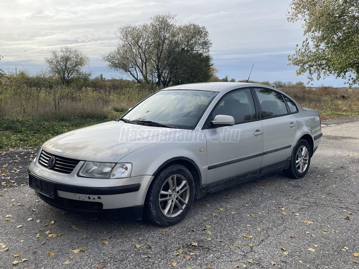 VOLKSWAGEN PASSAT 1.9 TDI