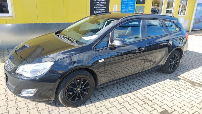 OPEL ASTRA J Sports Tourer 1.4 T Enjoy