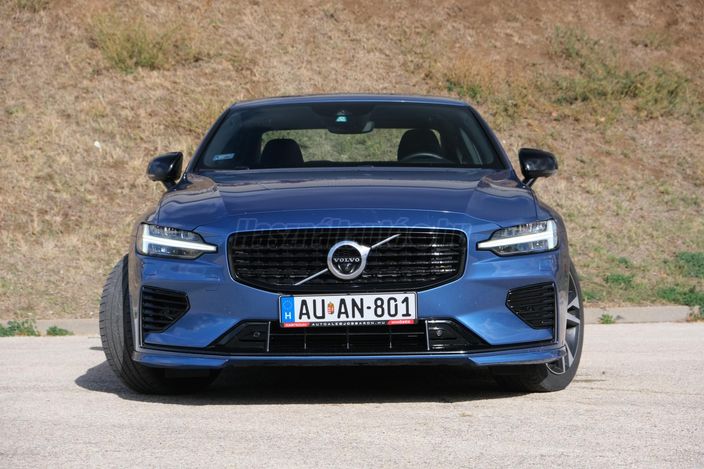 VOLVO S60 2.0 [T8] Recharge R-Design AWD Geartronic