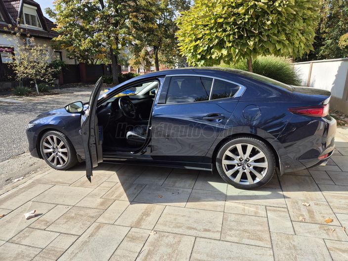 MAZDA 3 2.0 e-Skyactiv GT Plus (Automata)