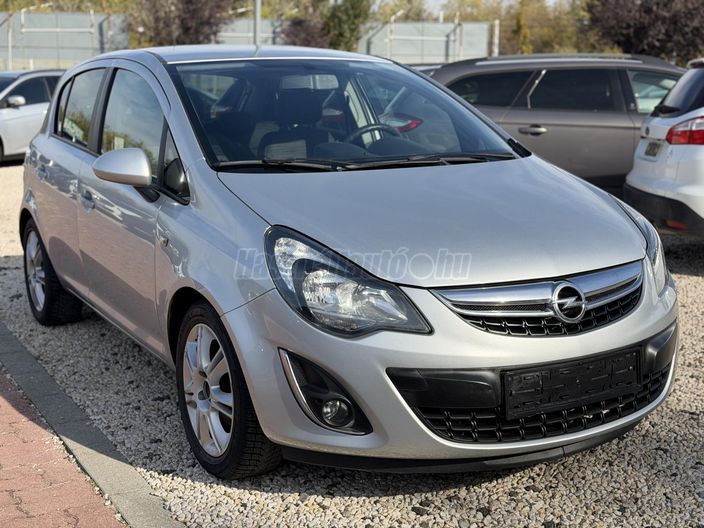 OPEL CORSA D 1.4 Cosmo