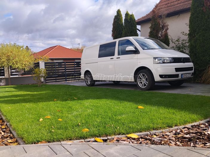 VOLKSWAGEN TRANSPORTER T5 Caravelle 2.0 CR TDI Comfortline