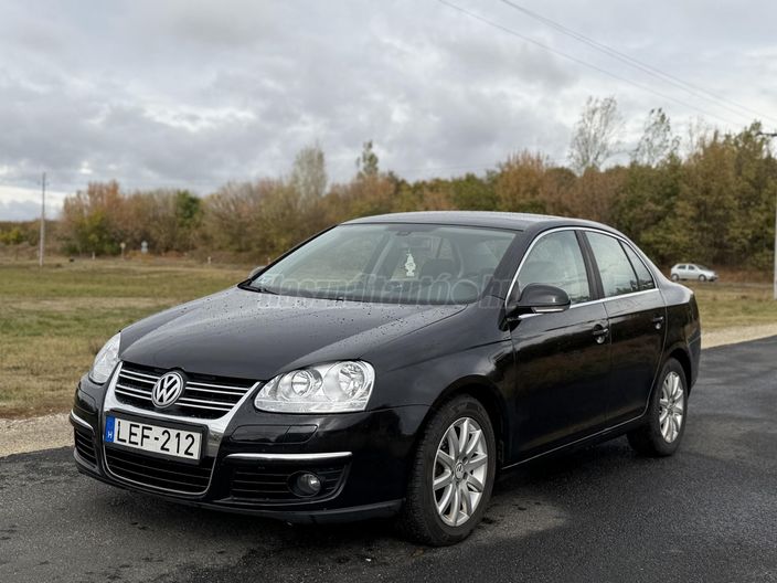 VOLKSWAGEN JETTA 1.9 PD TDI Trendline DSG