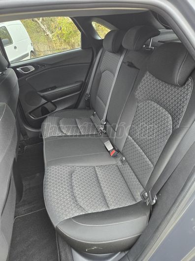 KIA CEE'D Ceed 1.6 CRDi HP Hybrid Gold