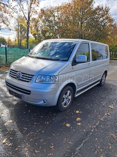 VOLKSWAGEN MULTIVAN