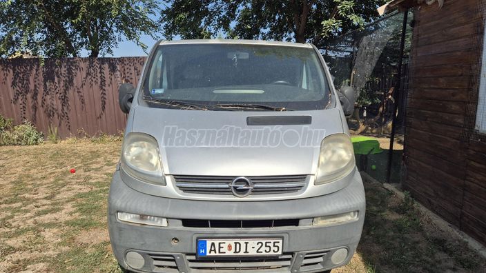 OPEL VIVARO 2.5 DTI Tour L1H1