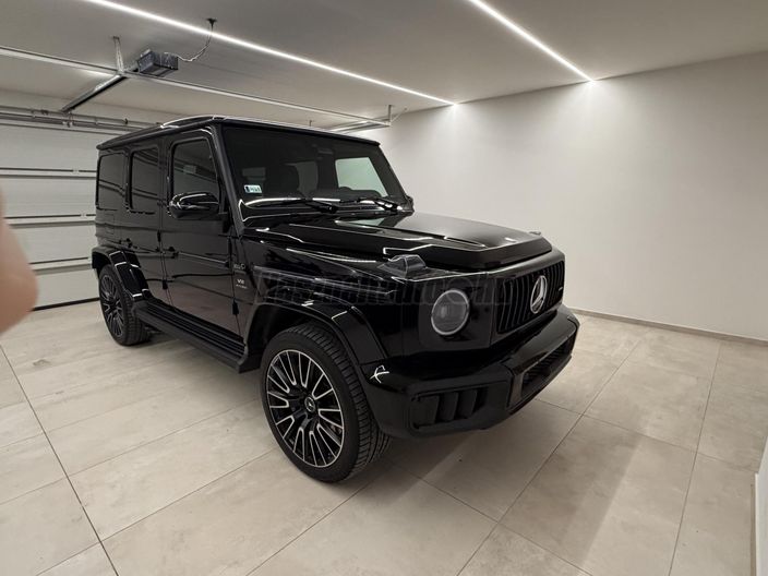 MERCEDES-AMG G 63
