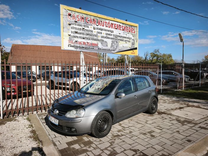 VOLKSWAGEN GOLF 2.0 FSI Comfortline