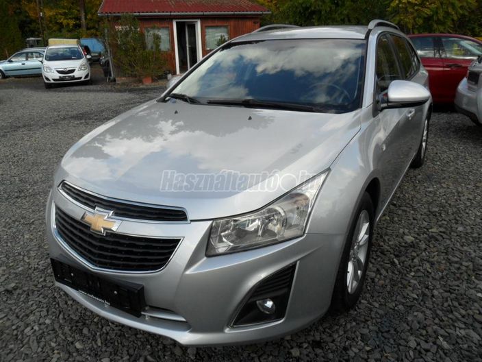 CHEVROLET CRUZE SW 1.6 LT