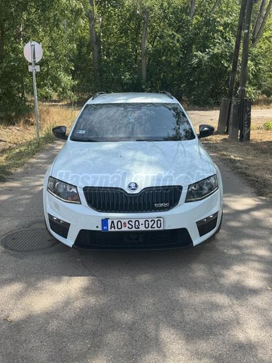 SKODA OCTAVIA Combi 2.0 CR TDI RS 4x4 DSG