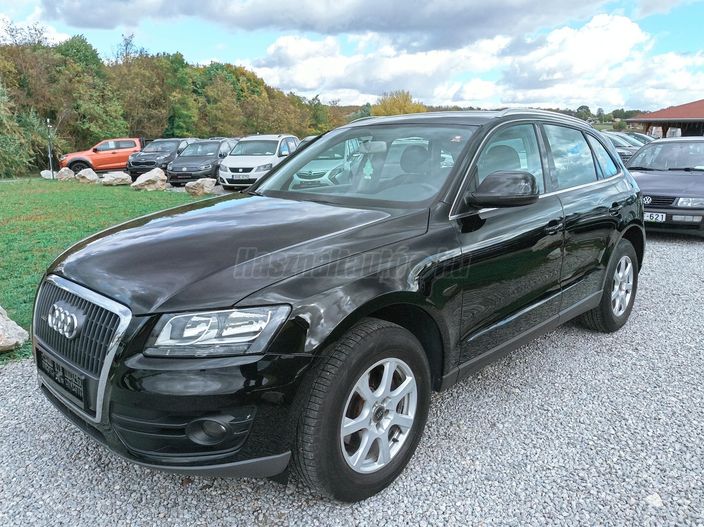 AUDI Q5 2.0 TDI DPF quattro S-tronic EU5