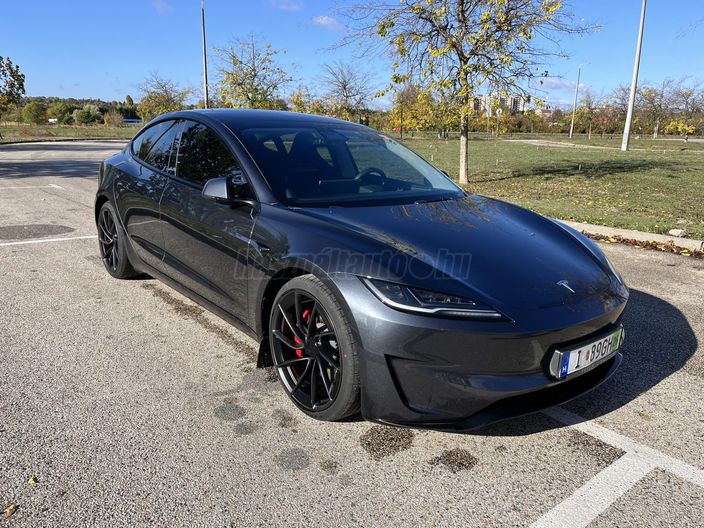 TESLA MODEL 3 Performance AWD (Automata)