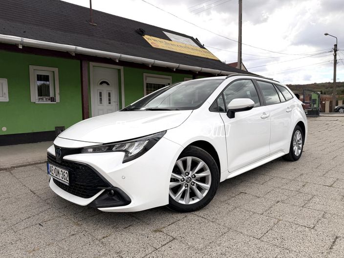 TOYOTA COROLLA Touring Sports 1.8 Hybrid Comfort e-CVT