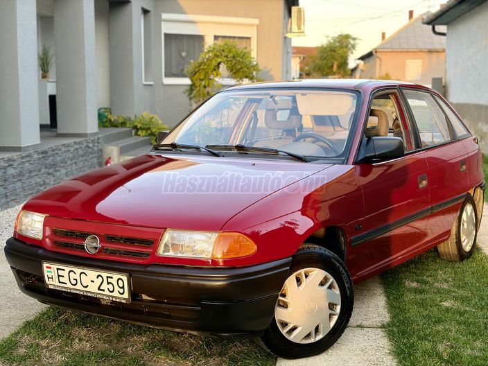 OPEL ASTRA F 1.6 GL