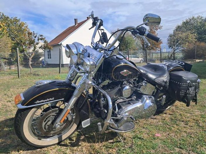 HARLEY-DAVIDSON HERITAGE SOFTAIL CLASSIC