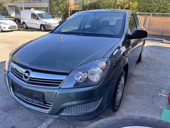OPEL ASTRA 1.4 Cosmo