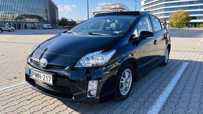 TOYOTA PRIUS 1.8 HSD Premium (Automata)