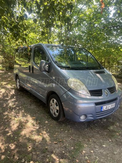RENAULT TRAFIC 2.5 dCi L1H1 Passenger