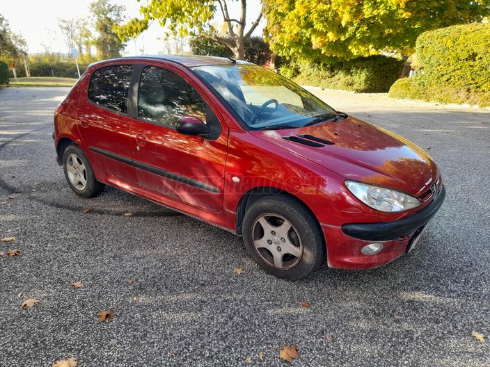 PEUGEOT 206 1.4 16V Premium