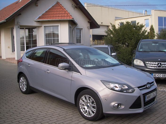 FORD FOCUS 1.6 Ti-VCT Titanium