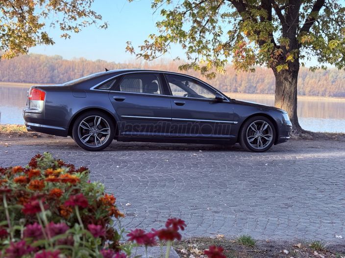AUDI A8 4.2 V8 quattro Tiptronic ic