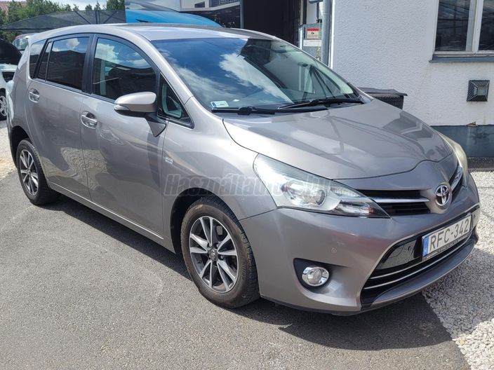 TOYOTA VERSO 1.6 D-4D Live Comfort