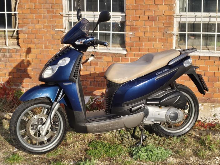 PIAGGIO CARNABY 125