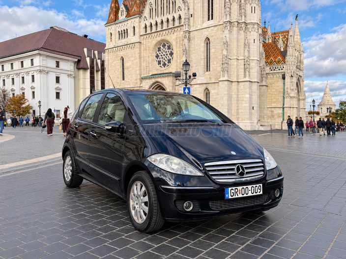MERCEDES-BENZ A 150 Elegance