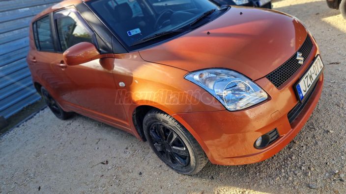 SUZUKI SWIFT 1.3 GLX CD AC