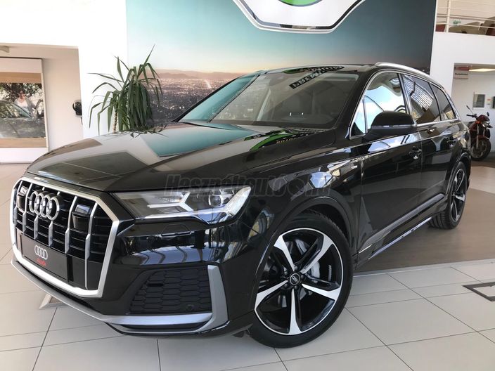 AUDI Q7 45 TDI S line quattro Tiptronic ic [7 személy]