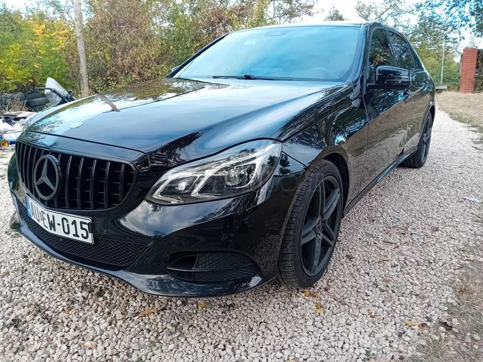 MERCEDES-BENZ E 200